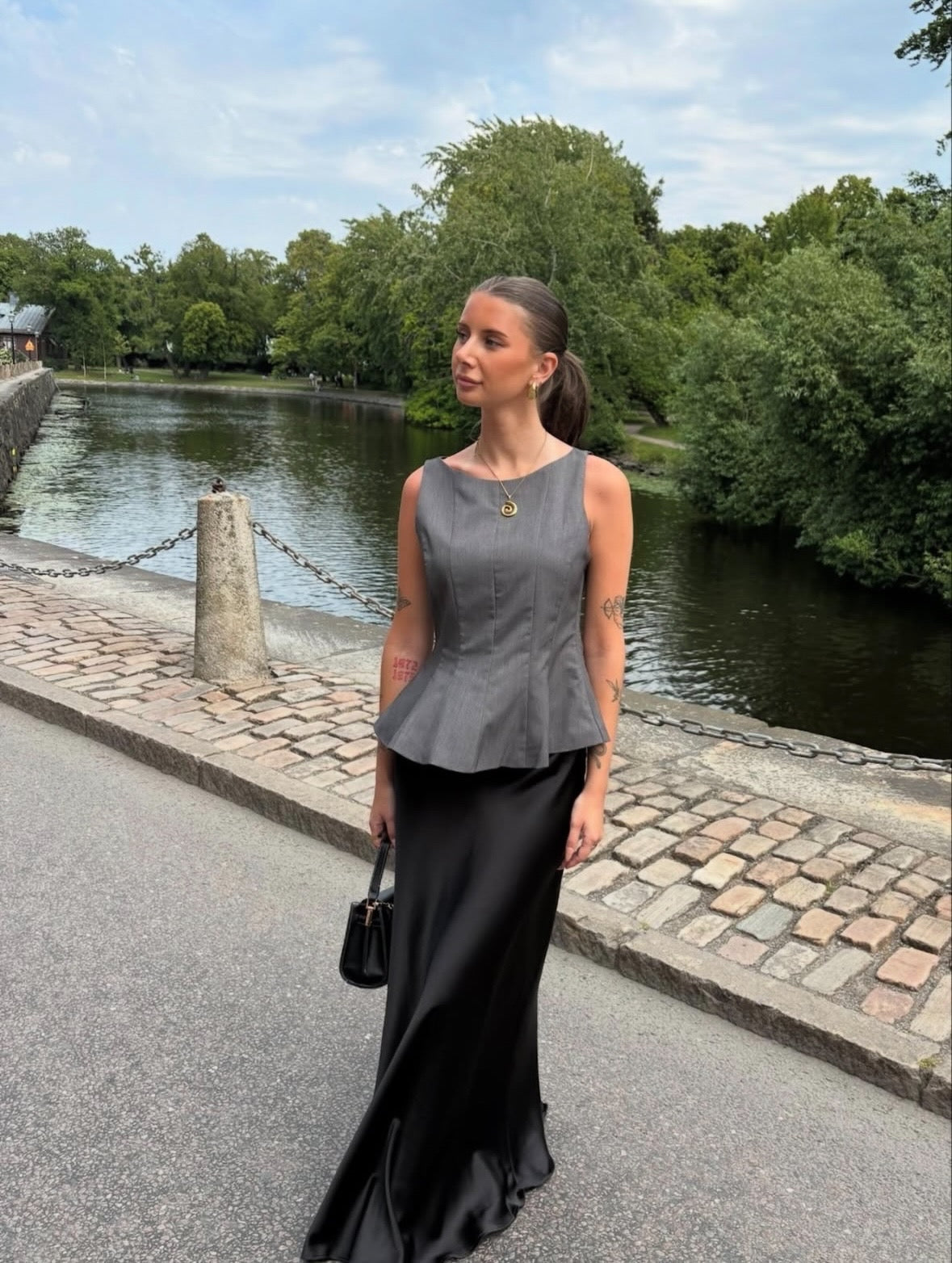 VMKIMBERLY Top - Dark Grey